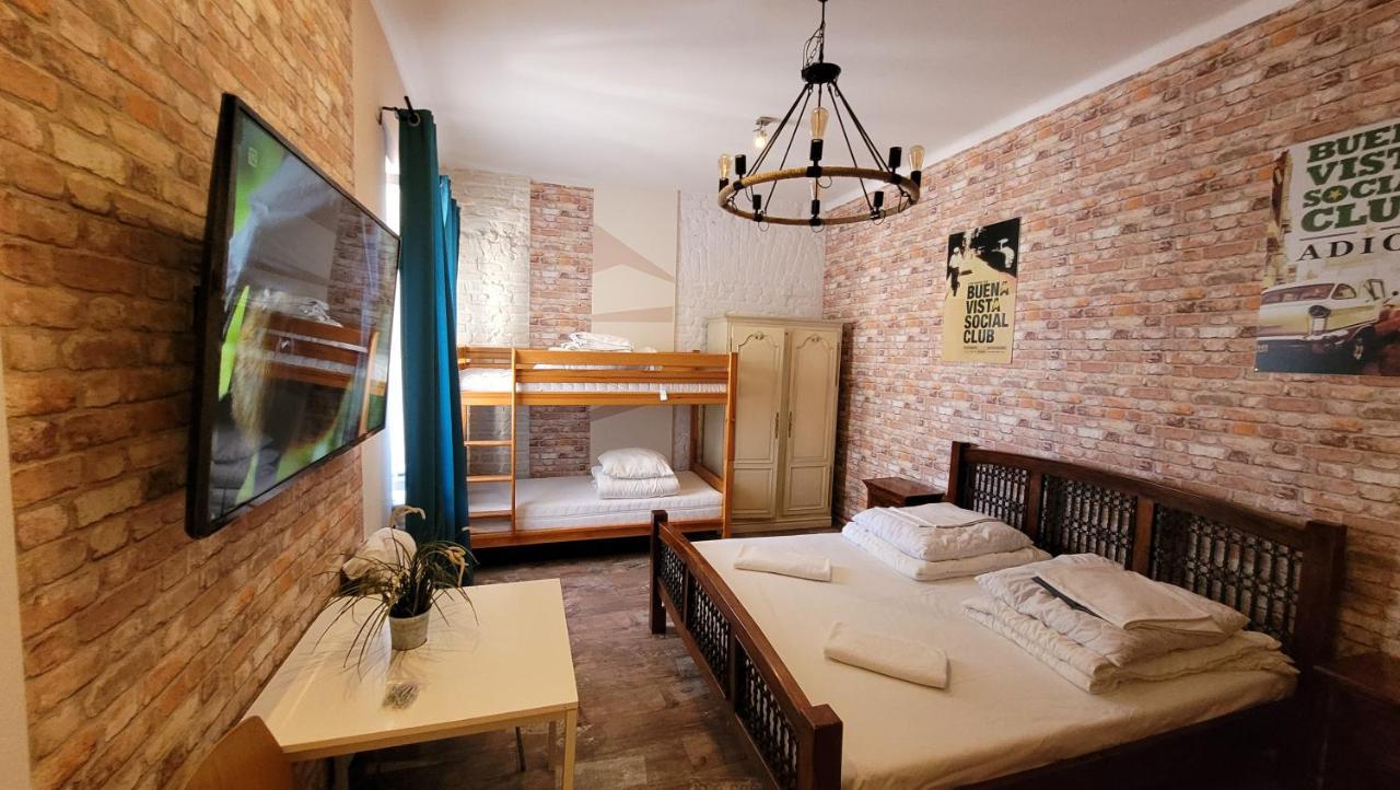 Chmielna 5 Rooms & Apartments 바르샤바 외부 사진