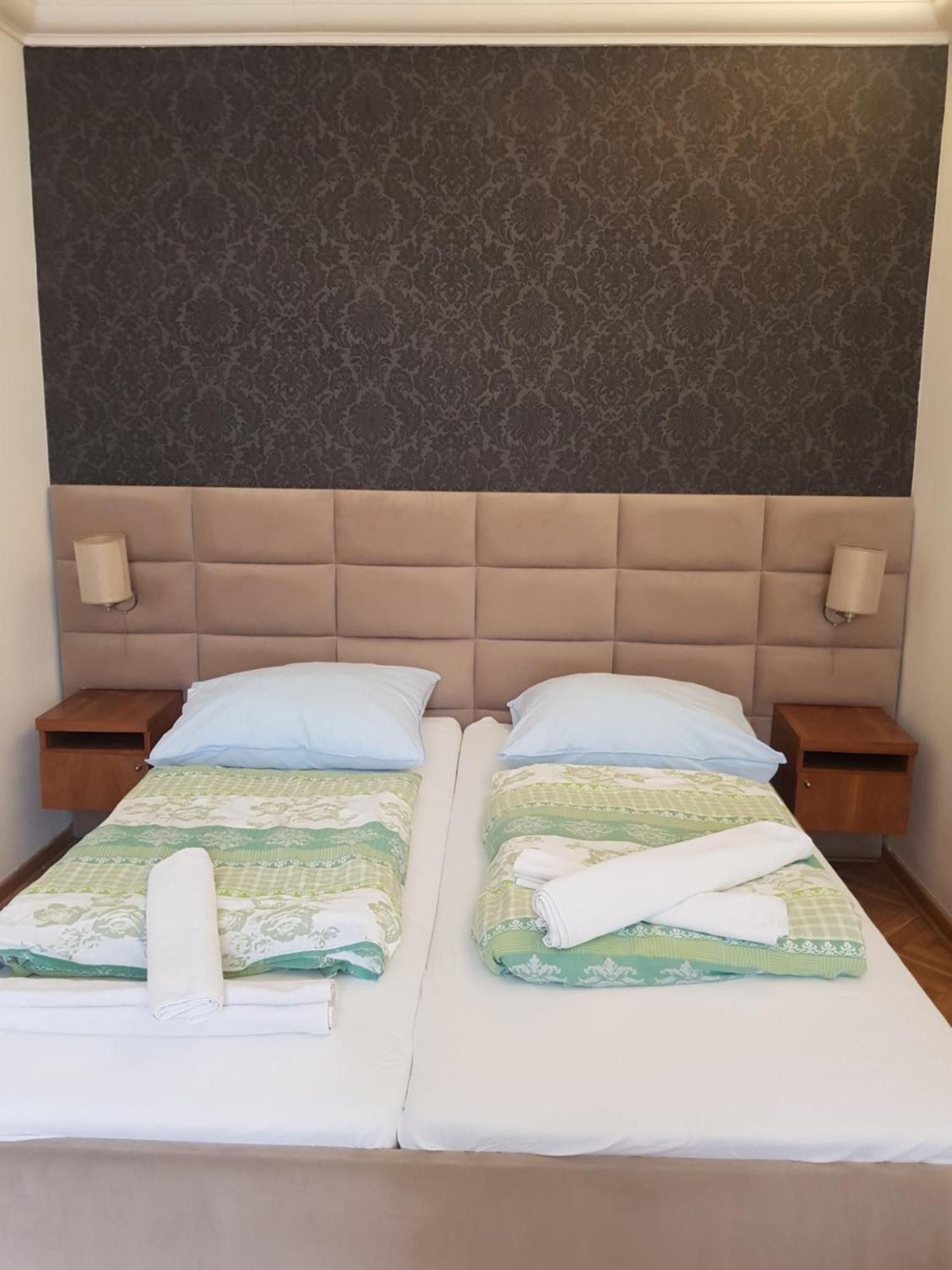 Chmielna 5 Rooms & Apartments 바르샤바 외부 사진